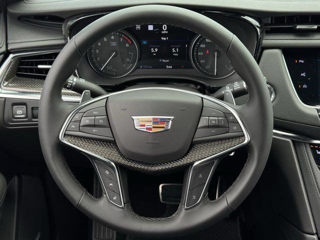 New 2026 Cadillac XT5 Sportv w/ LPO, Floor Liner Package AWD/4WD image 12
