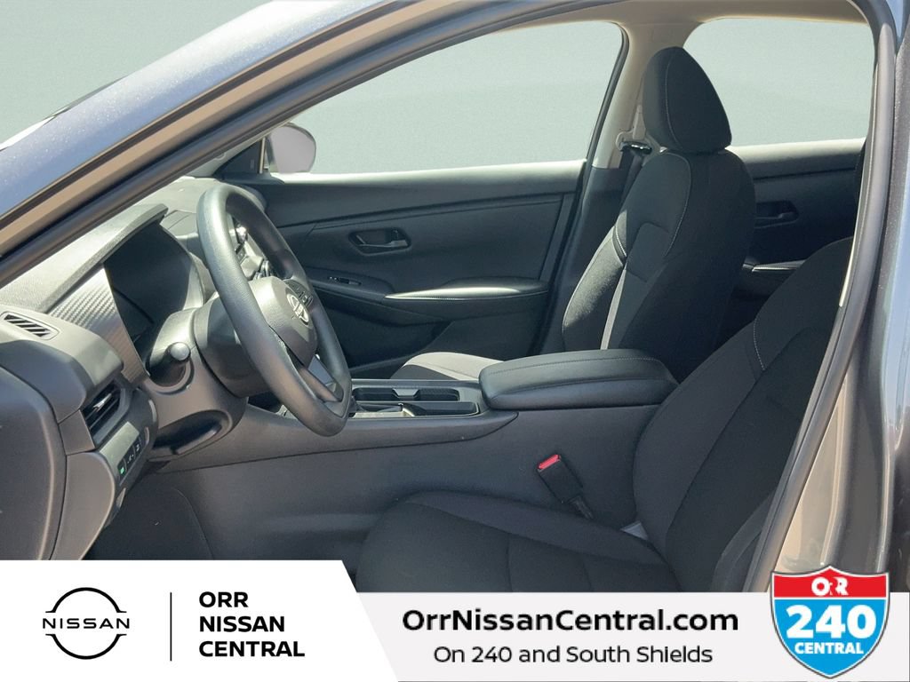 Used 2025 Nissan Sentra S FWD image 17