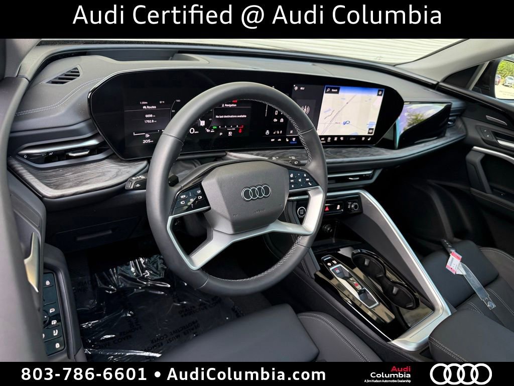 Used 2025 Audi Q5 Premium Plus w/ Premium Plus AWD/4WD image 3