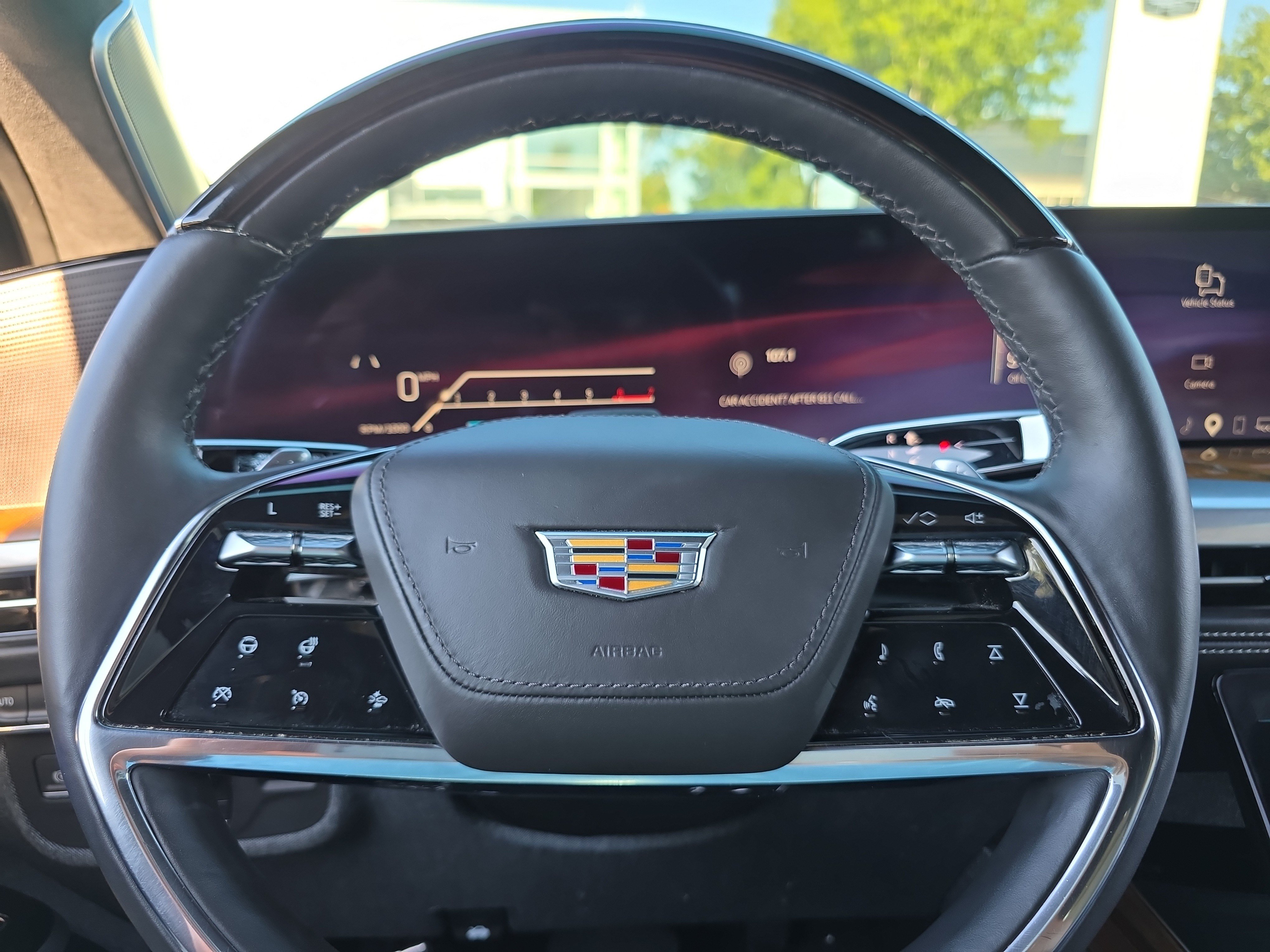 Used 2025 Cadillac Escalade ESV Sport Platinum w/ LPO, Floor Liner Package AWD/4WD image 21