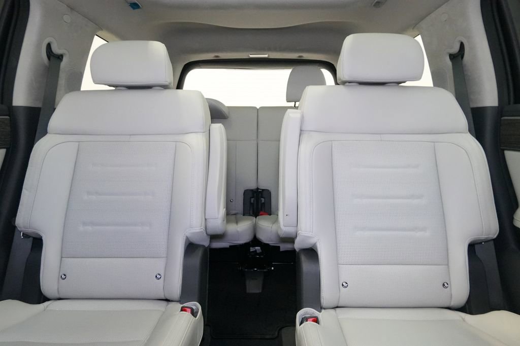 Used 2025 Hyundai Santa Fe Calligraphy image 22