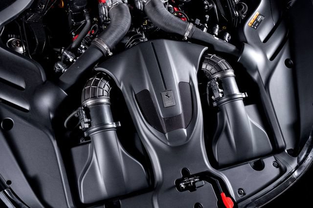 Certified 2024 Ferrari Roma Spider RWD image 16