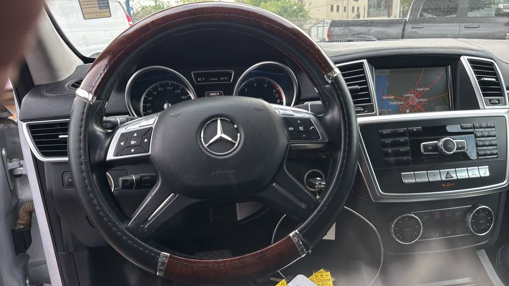 Used 2013 Mercedes-Benz GL 450 4MATIC image 13