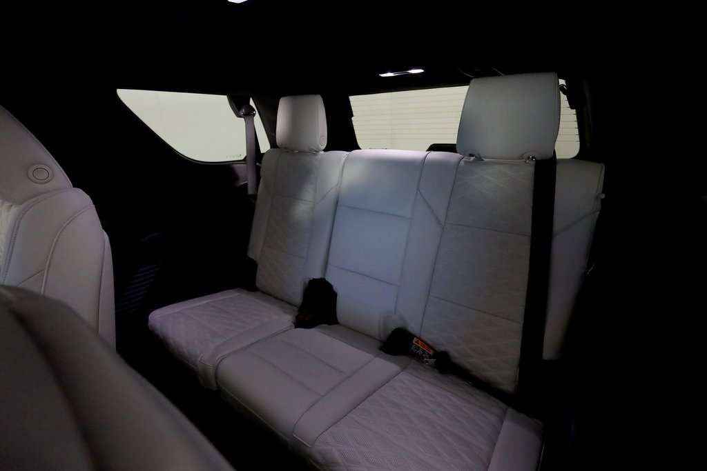 Used 2025 Cadillac Escalade V image 17