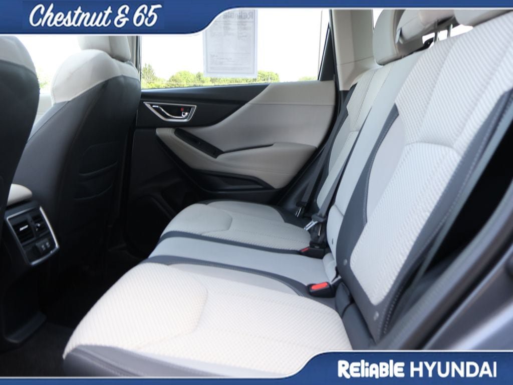 Used 2022 Subaru Forester Premium AWD/4WD image 19