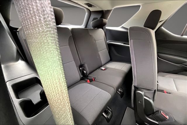 Used 2021 Chevrolet Traverse LS FWD image 25