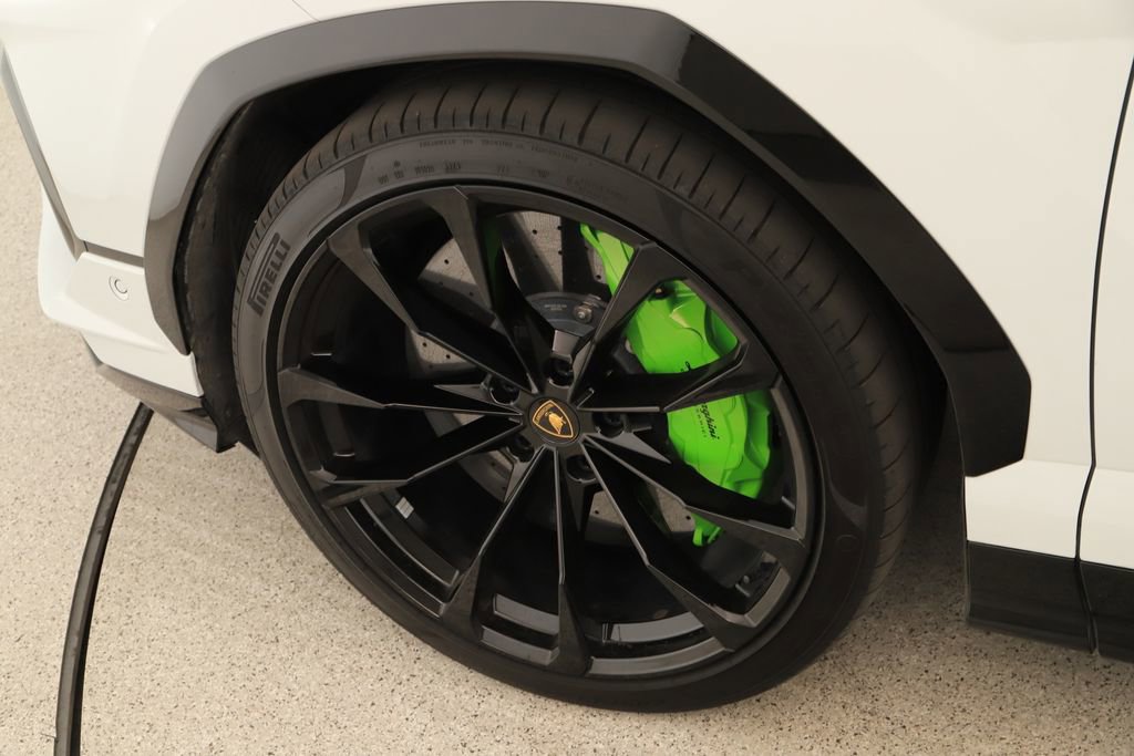 Used 2024 Lamborghini Urus S image 32