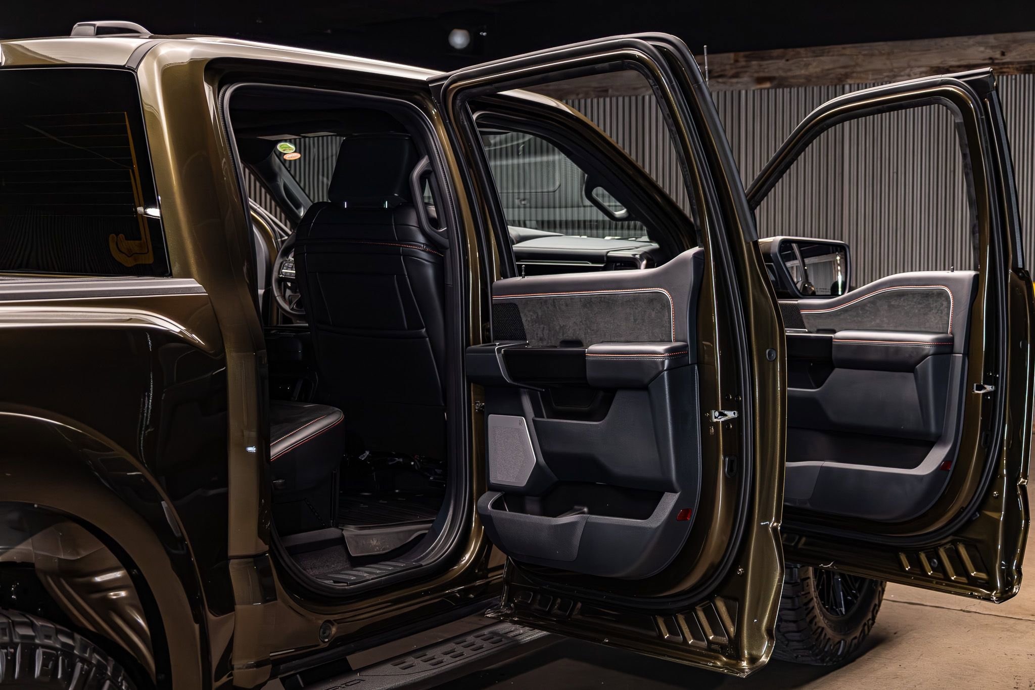 Used 2025 Ford F150 Raptor w/ Equipment Group 803A Raptor R image 33