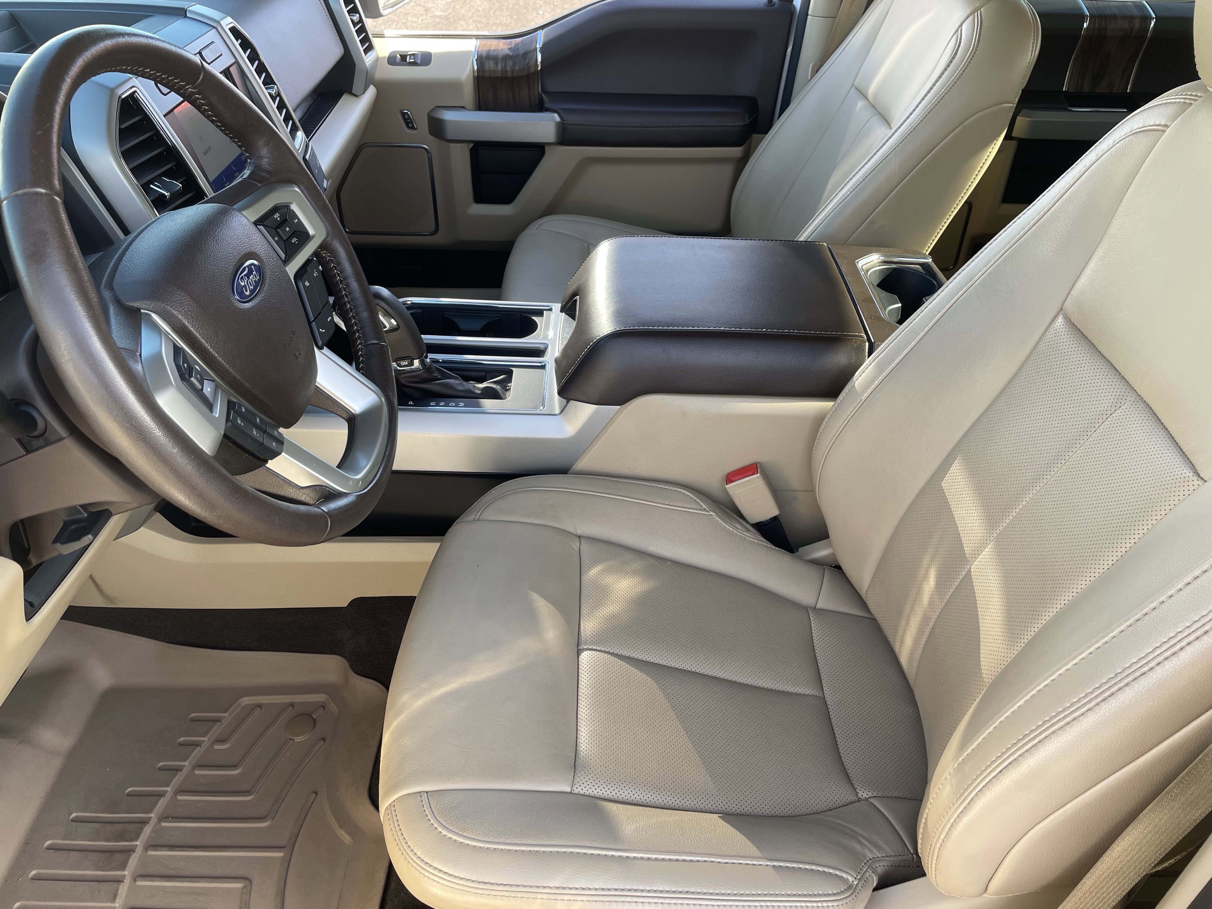 Used 2020 Ford F150 Lariat w/ Trailer Tow Package image 18