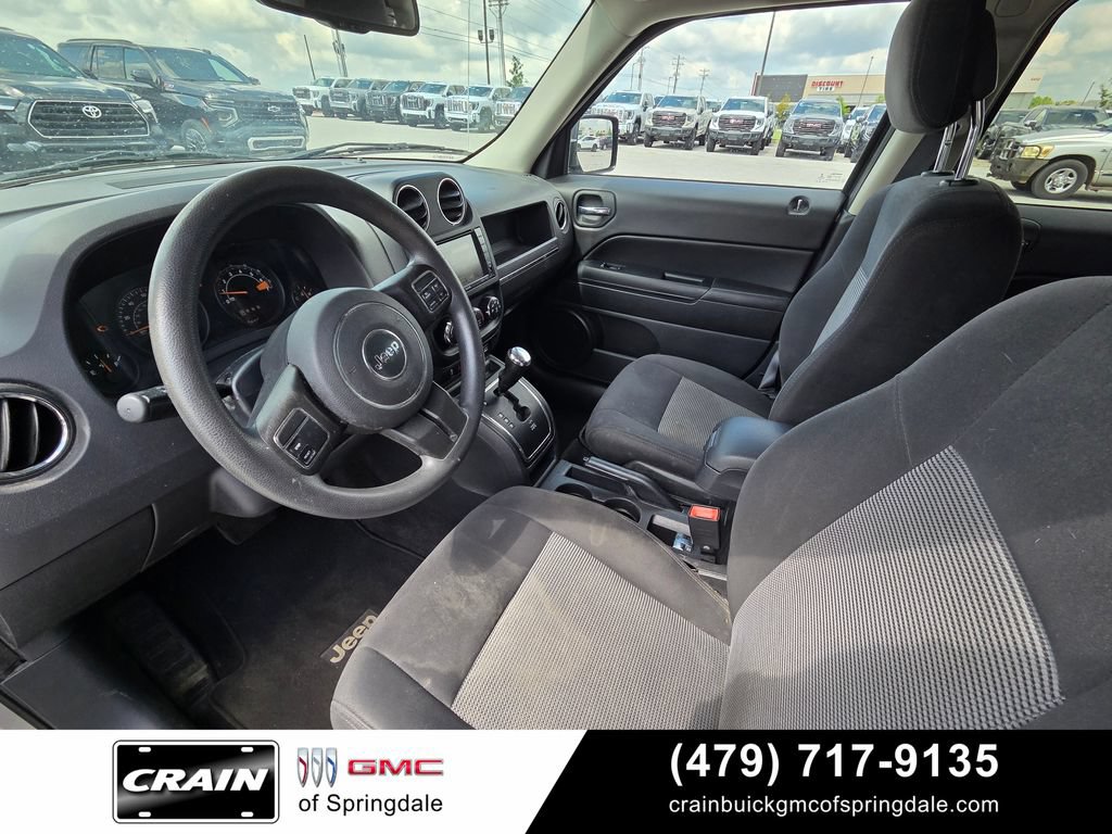 Used 2017 Jeep Patriot Sport w/ Power Value Group AWD/4WD image 10
