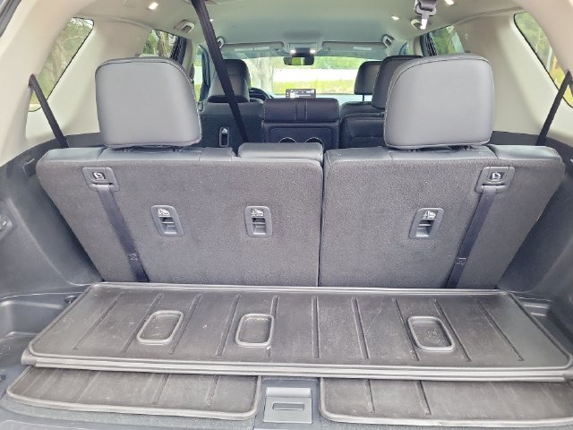 Used 2025 Honda Pilot EX-L image 9