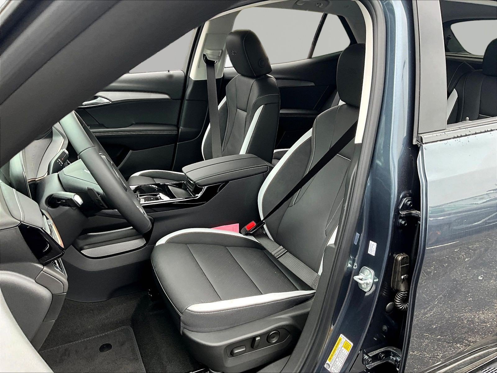 New 2026 Buick Envision Sport Touring AWD/4WD image 16