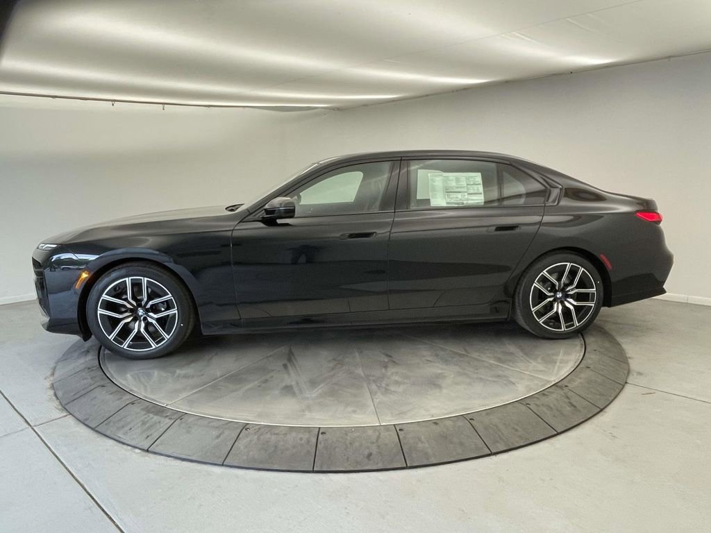 New 2026 BMW i7 xDrive60 AWD/4WD image 2