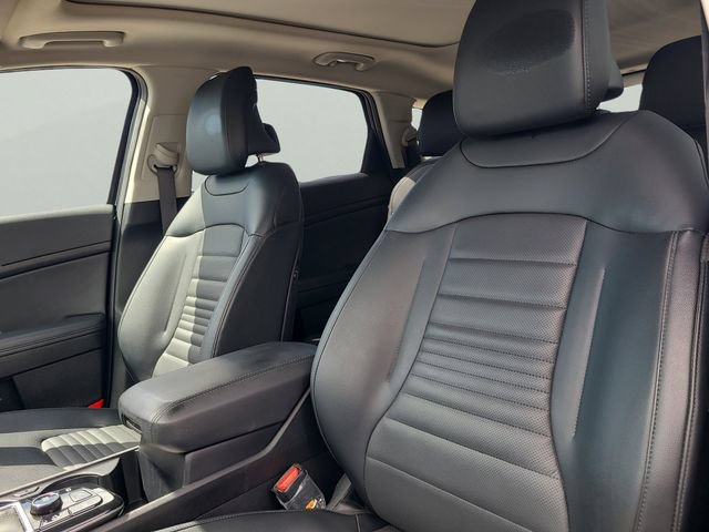 Used 2025 Kia Sportage SX FWD image 19