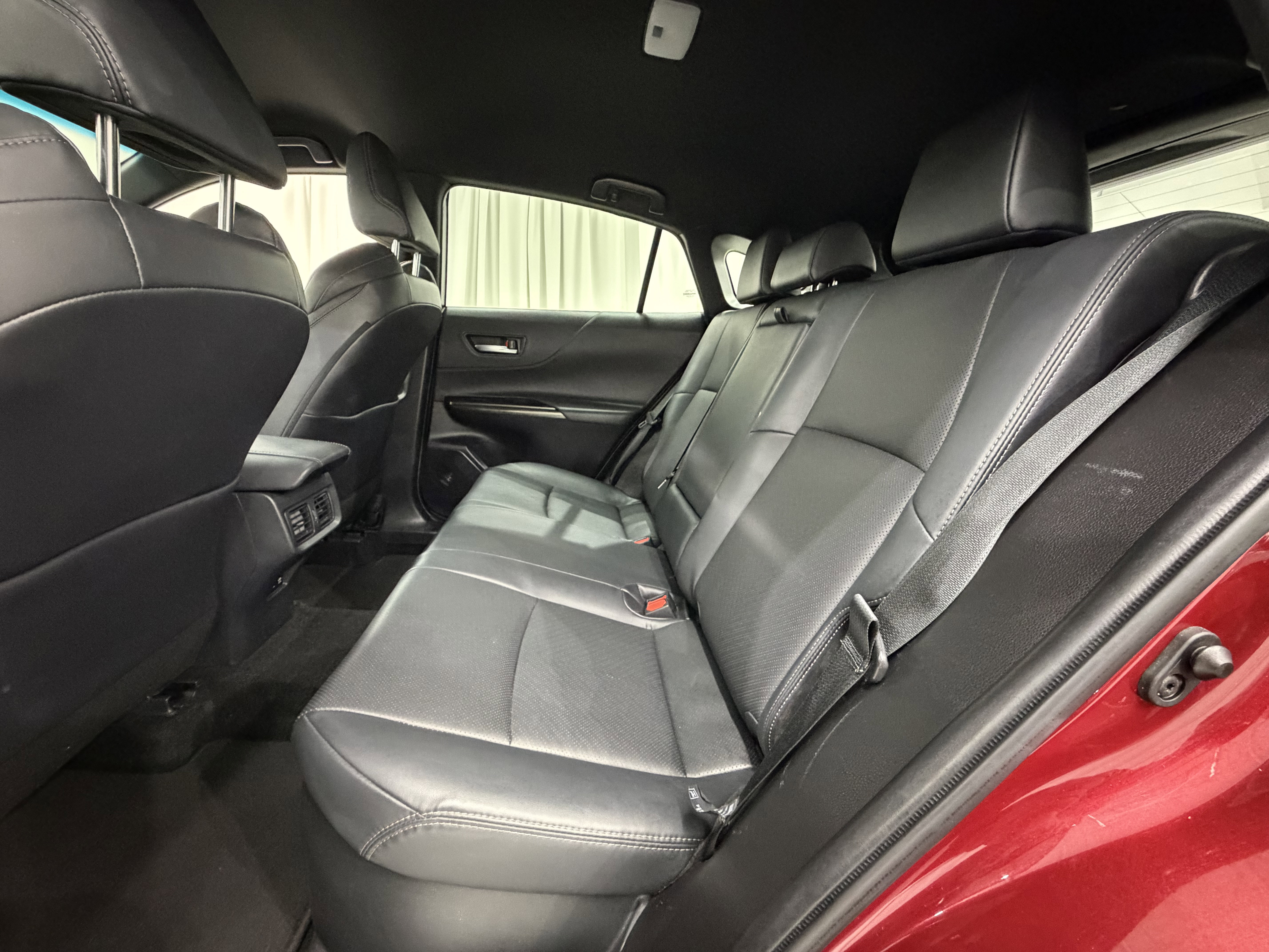 Used 2021 Toyota Venza XLE w/ Softex Package image 20