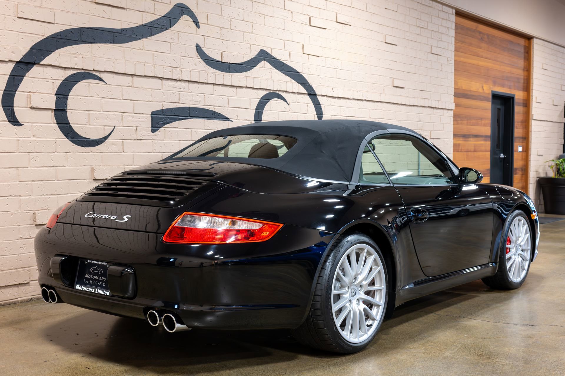 Used 2006 Porsche 911 Carrera S image 6