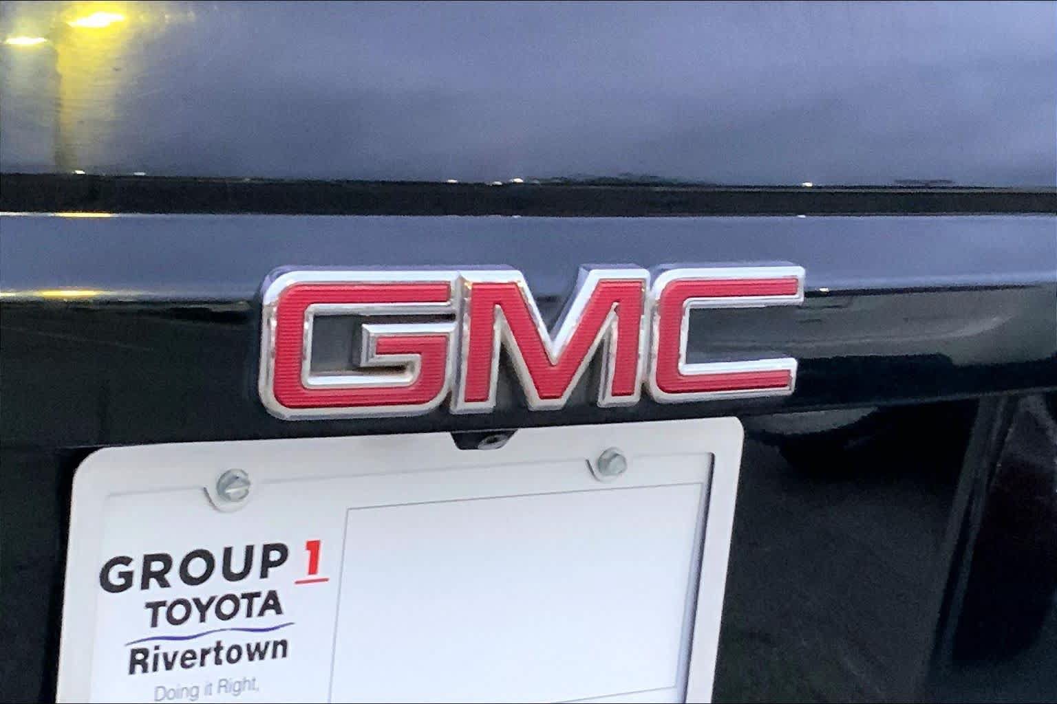Used 2015 GMC Yukon SLT w/ Open Road Package RWD image 9