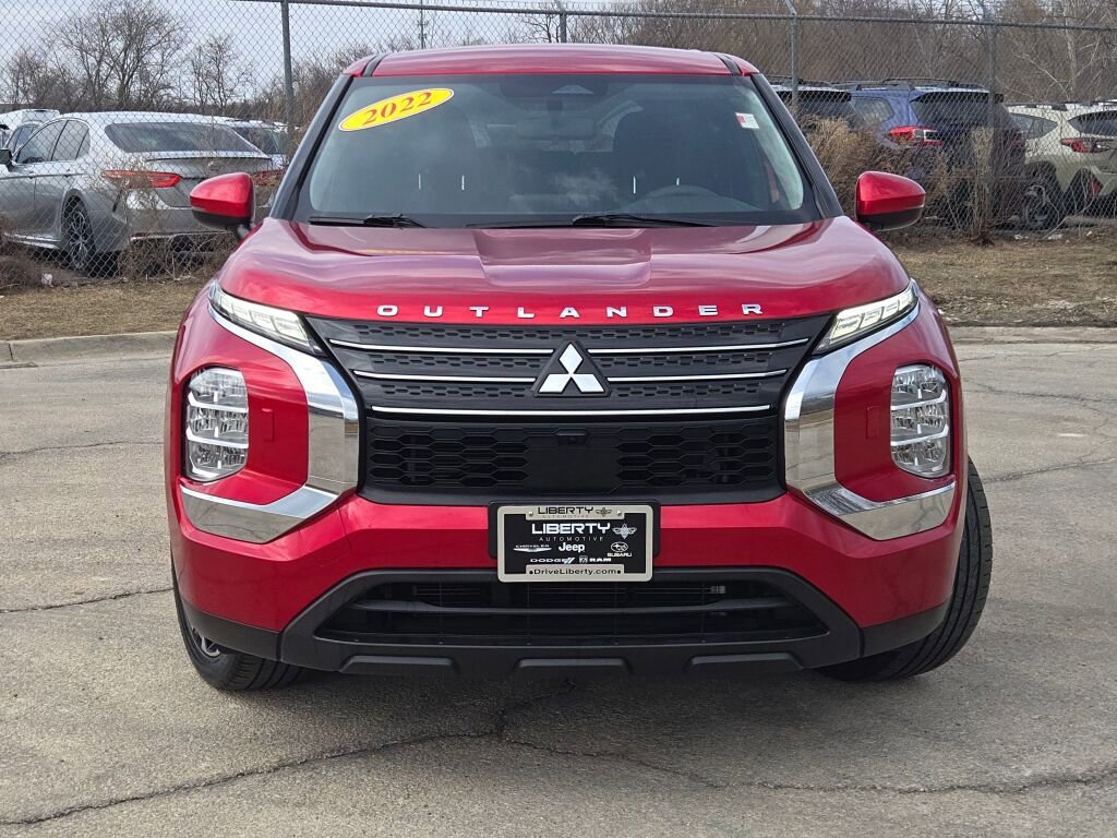 Used 2022 Mitsubishi Outlander ES image 4