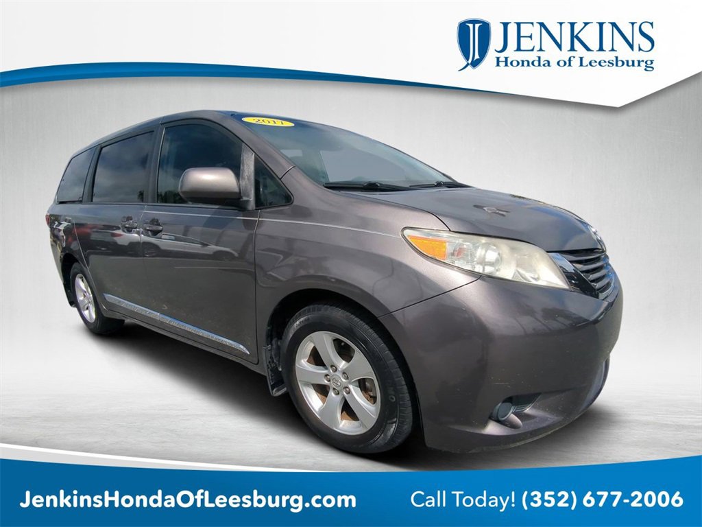 Used 2017 Toyota Sienna LE