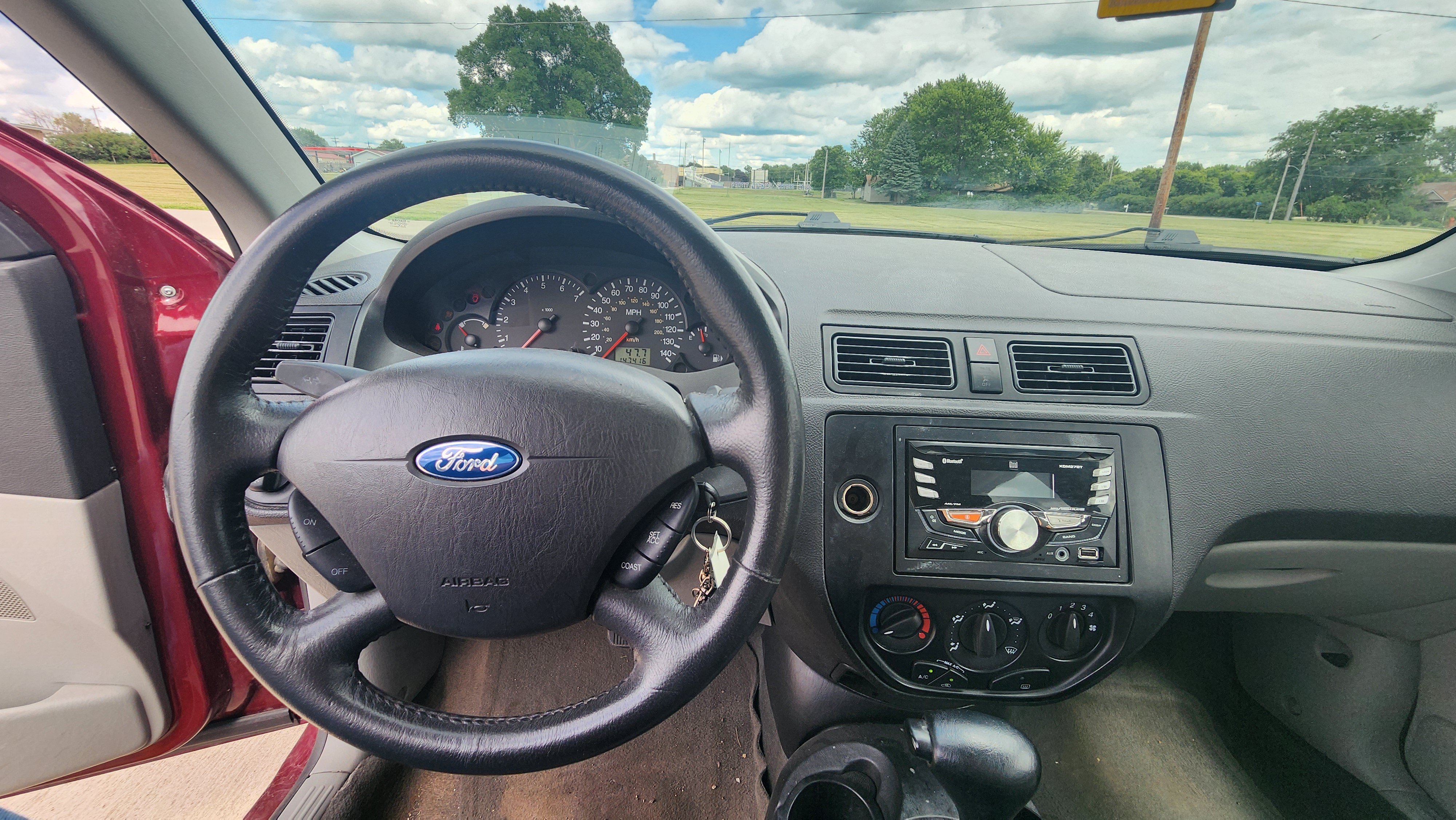 Used 2007 Ford Focus SES FWD image 8