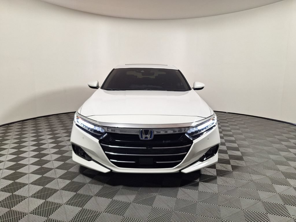 Used 2022 Honda Accord Touring image 2