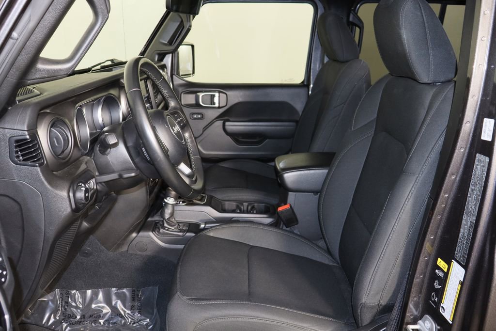 Used 2022 Jeep Wrangler Unlimited Sport w/ Sun And Sound Package image 16