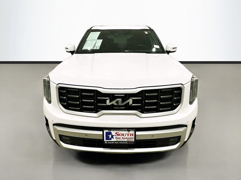 Used 2024 Kia Telluride SX w/ Towing Package FWD image 2