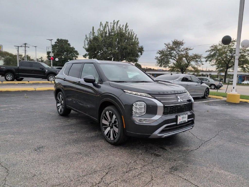 New 2026 Mitsubishi Outlander SEL AWD/4WD image 3