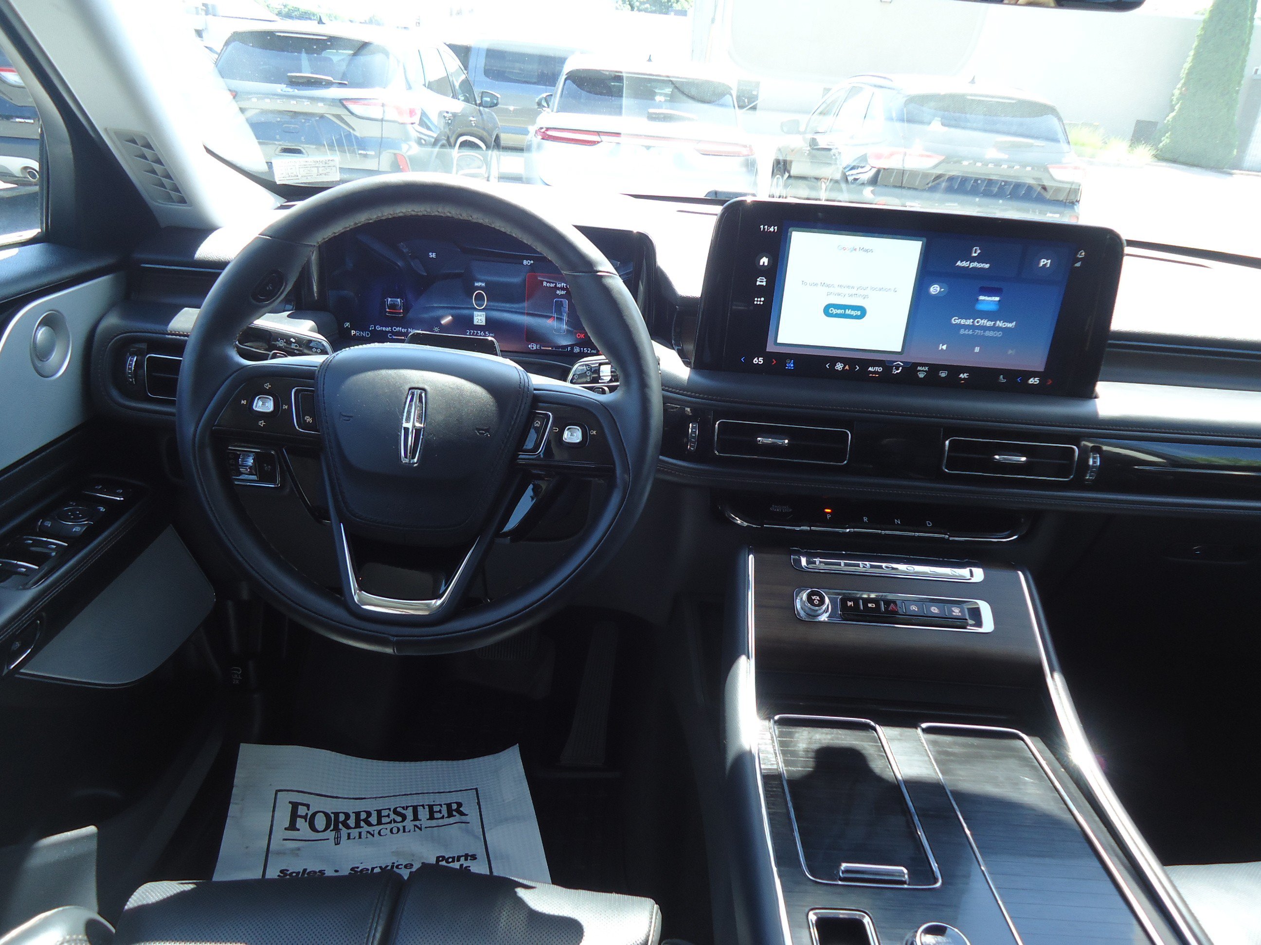 Used 2025 Lincoln Aviator Reserve w/ Equipment Group 201A AWD/4WD image 11