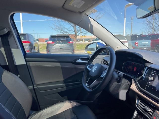 Used 2022 Volkswagen Taos SEL image 38