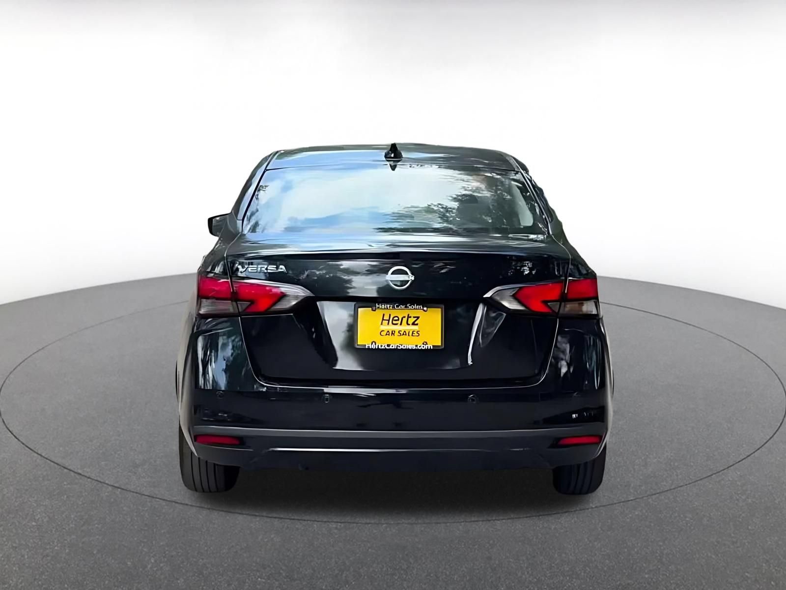 Used 2025 Nissan Versa SV FWD image 12