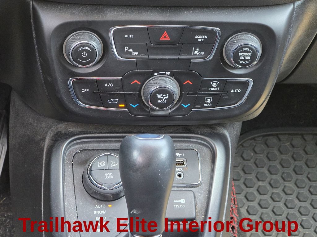 Used 2021 Jeep Compass Trailhawk AWD/4WD image 21