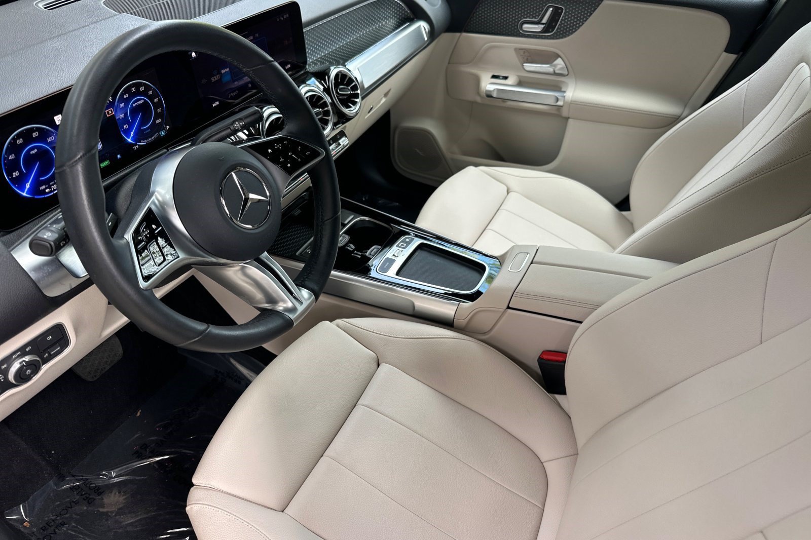 Certified 2025 Mercedes-Benz EQB 250+ image 4
