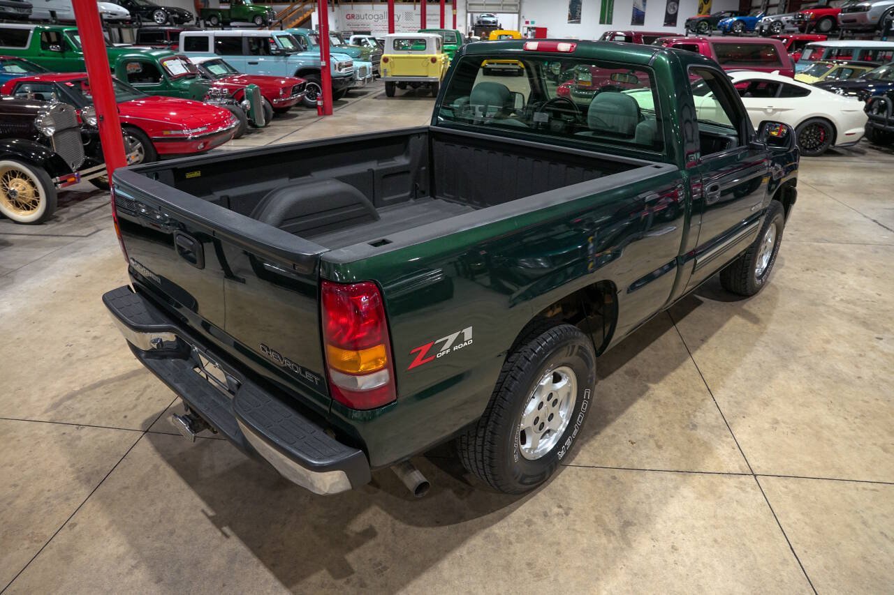 Used 2001 Chevrolet Silverado 1500 LS w/ Off-Road Chassis Pkg AWD/4WD image 17