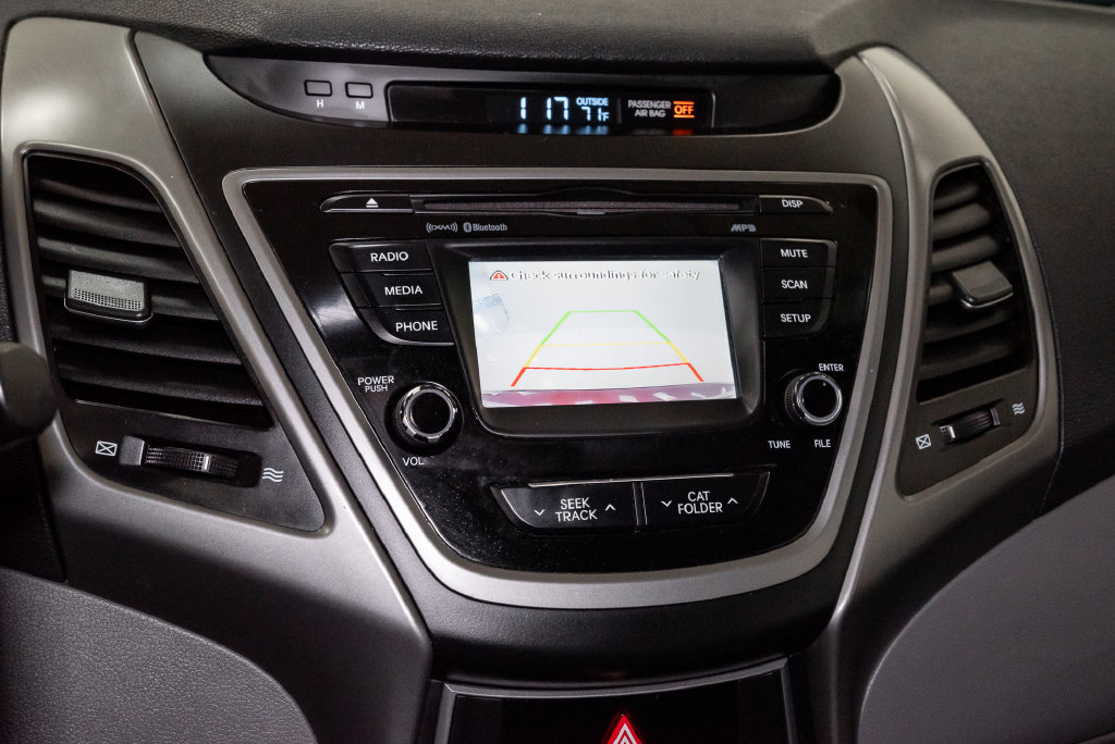 Used 2014 Hyundai Elantra SE w/ Option Group 02 FWD image 16