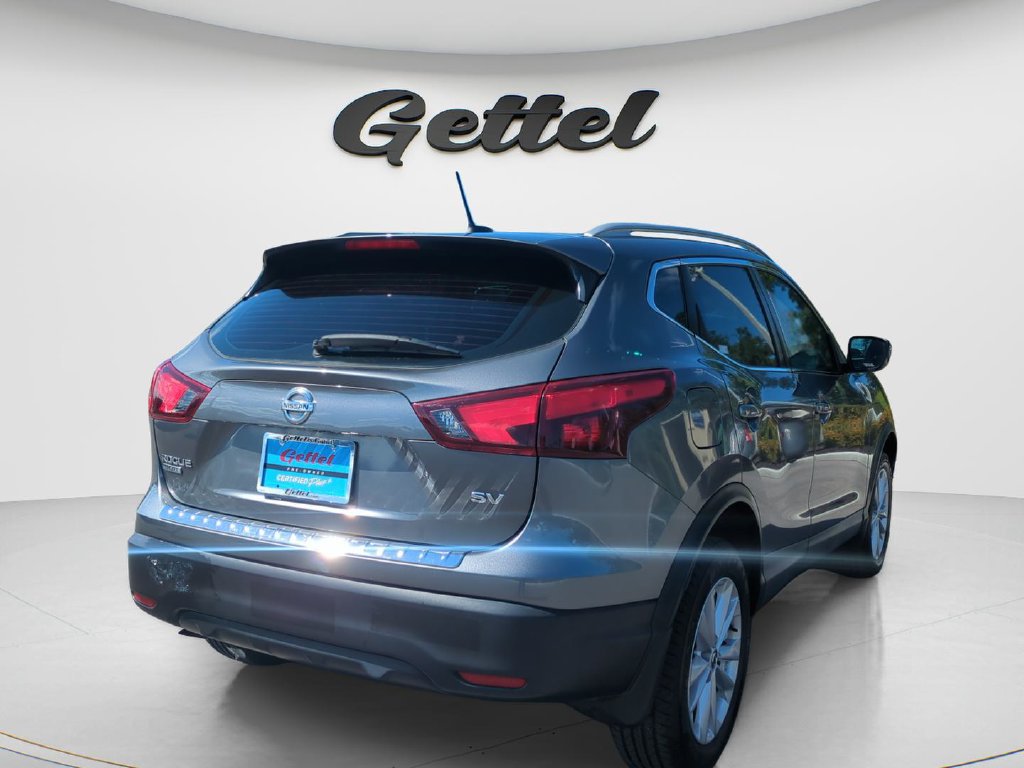 Used 2018 Nissan Rogue Sport SV FWD image 5