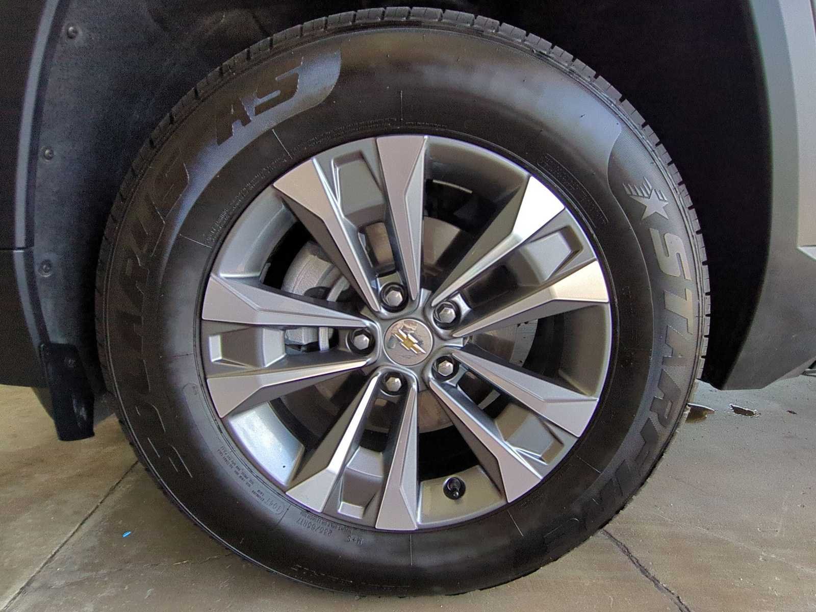 Used 2025 Chevrolet Equinox LT w/ Convenience Package II FWD image 29