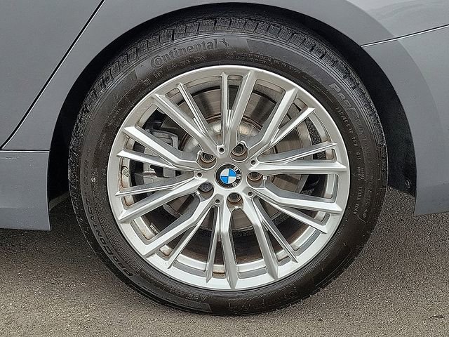 Used 2024 BMW 330i Sedan w/ Convenience Package RWD image 10