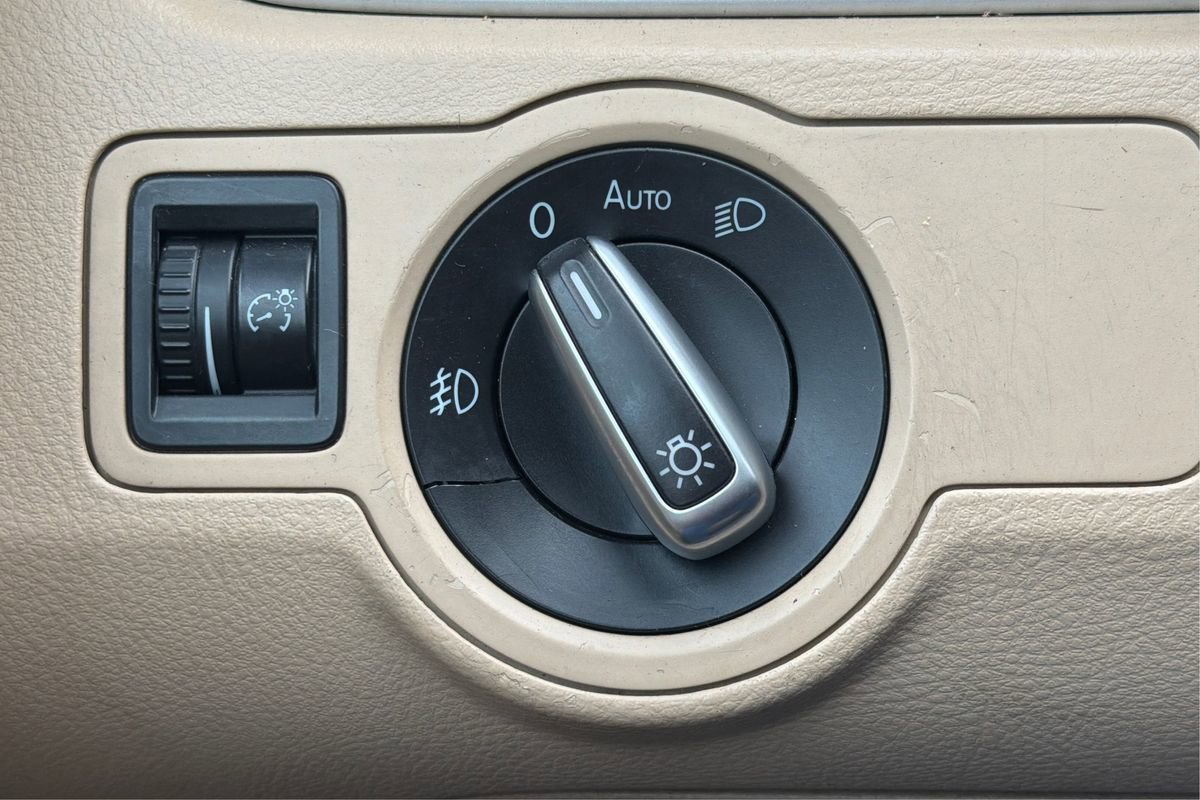 Used 2014 Volkswagen CC Sport image 17