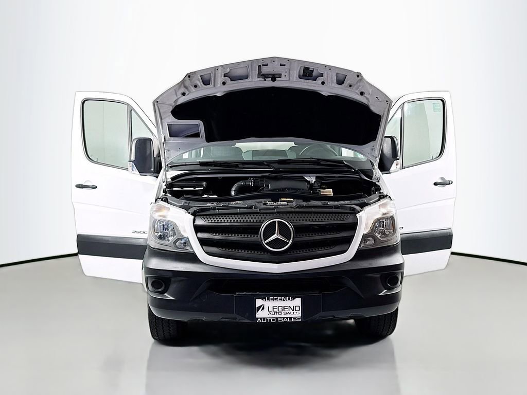 Used 2016 Mercedes-Benz Sprinter 2500 image 17