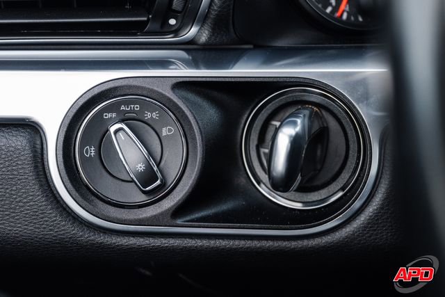 Used 2017 Porsche 911 Carrera image 63