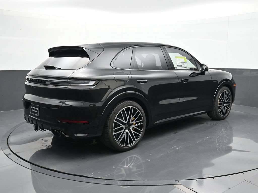 New 2026 Porsche Cayenne Turbo AWD/4WD image 26