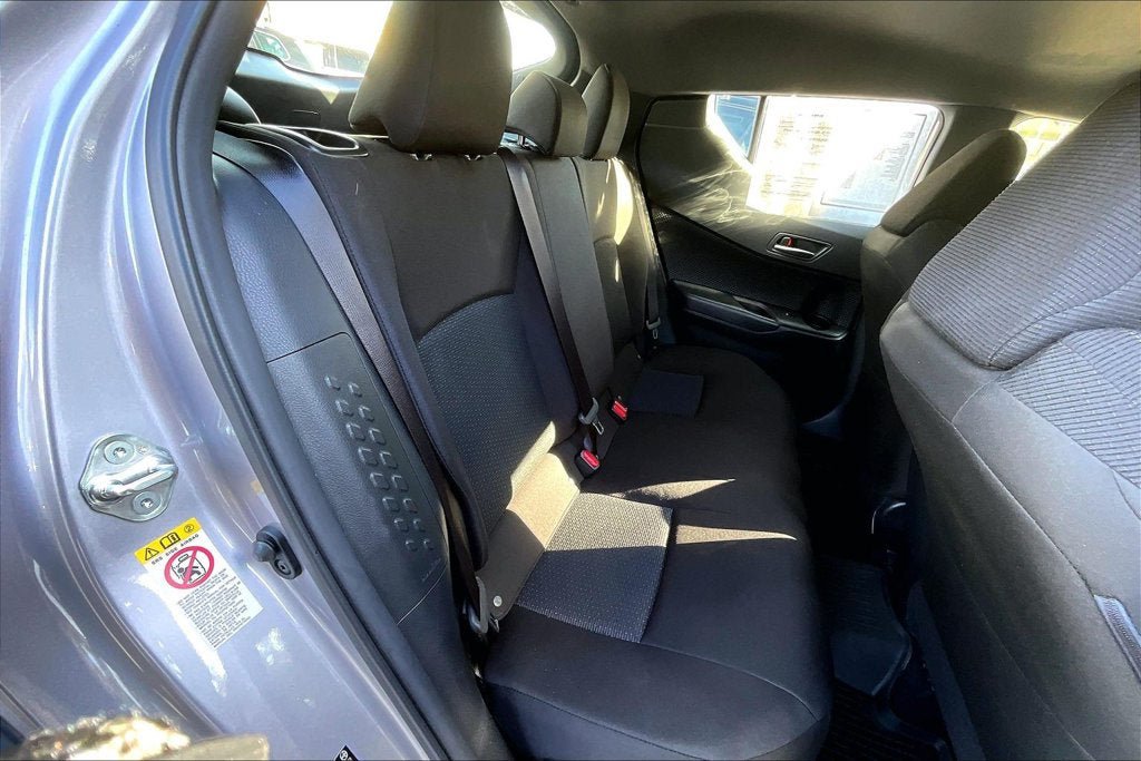 Used 2019 Toyota C-HR XLE FWD image 19