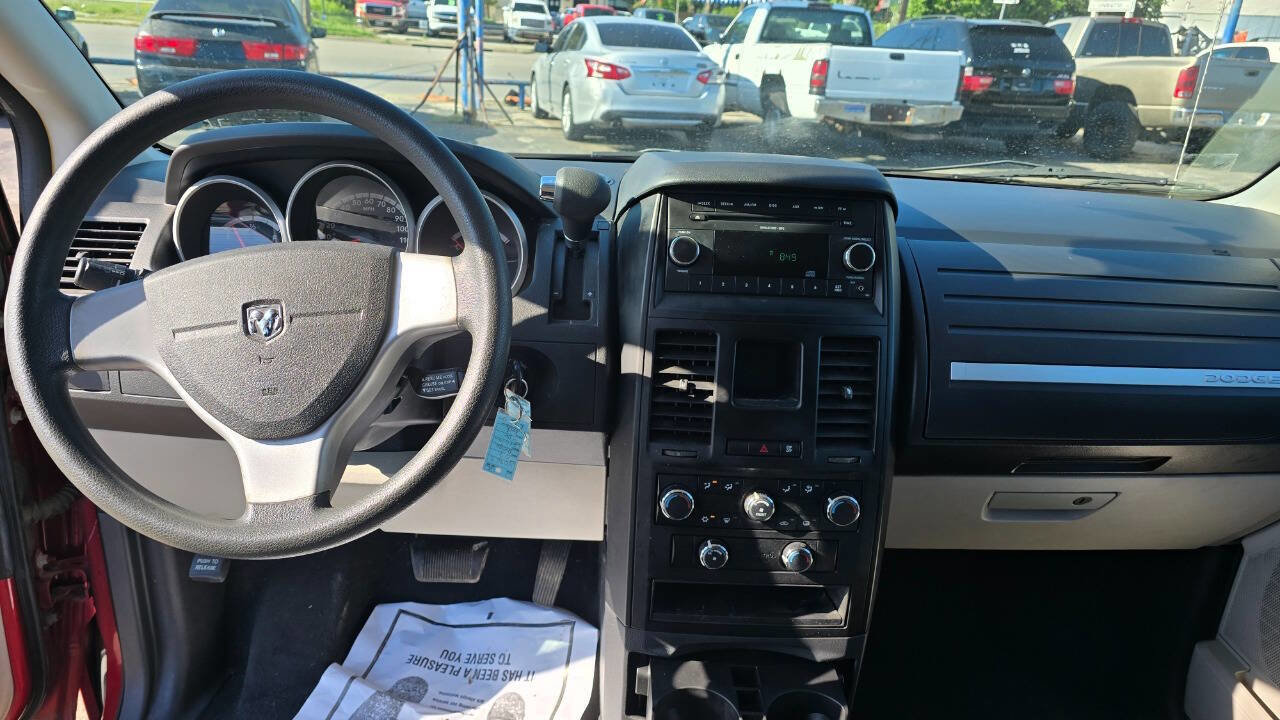 Used 2009 Dodge Grand Caravan SE w/ Climate Group FWD image 9