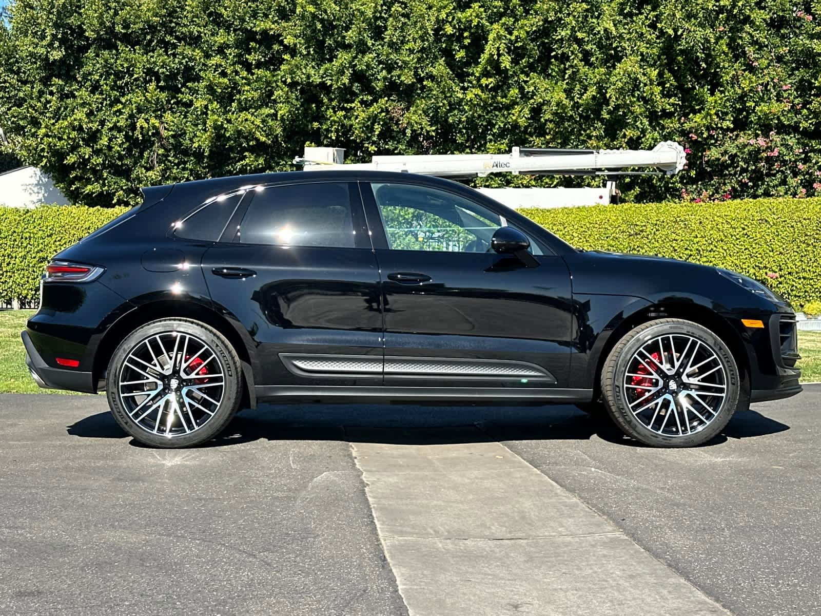 New 2026 Porsche Macan S AWD/4WD image 9