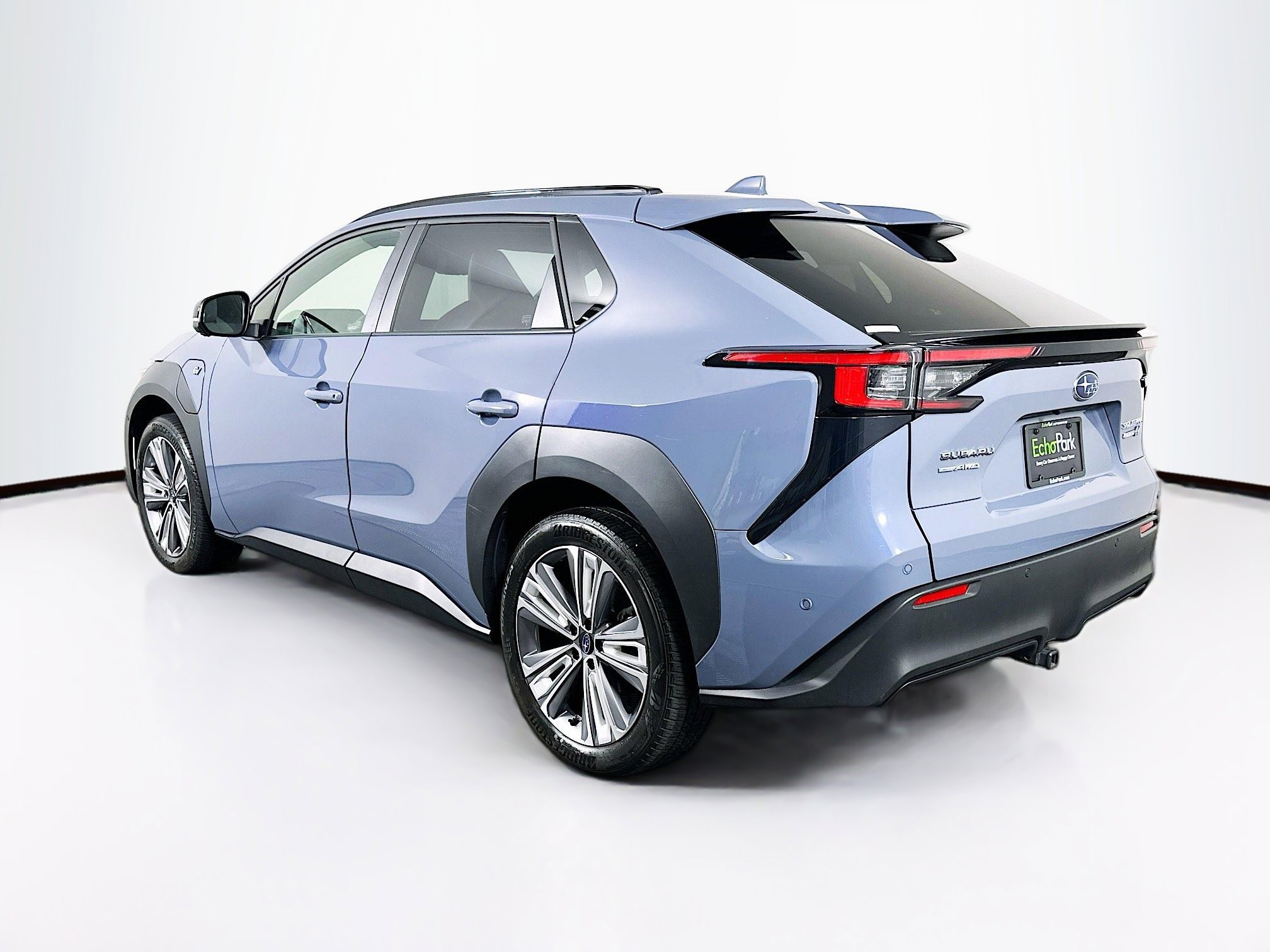 Used 2023 Subaru Solterra Limited image 5