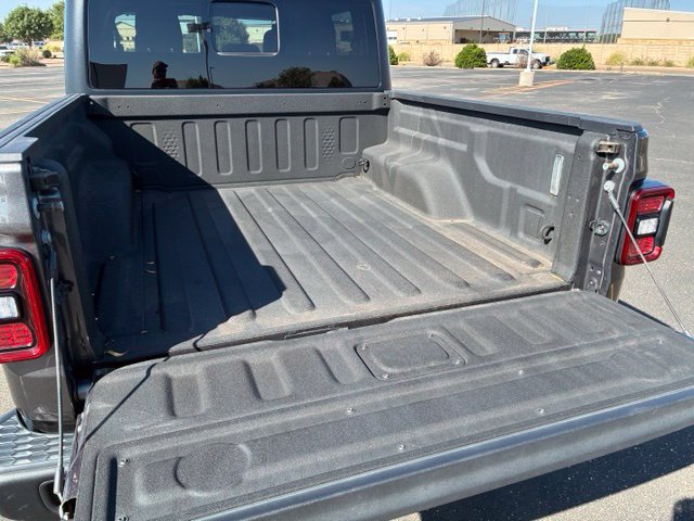 Used 2023 Jeep Gladiator Rubicon w/ LED Lighting Group AWD/4WD image 10