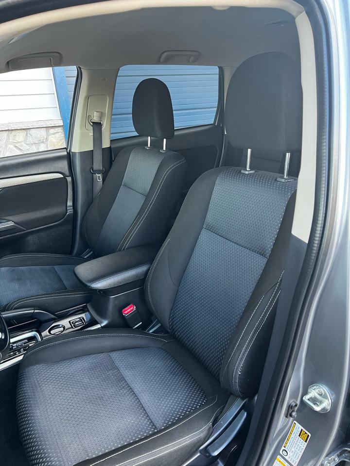 Used 2017 Mitsubishi Outlander SE FWD image 15