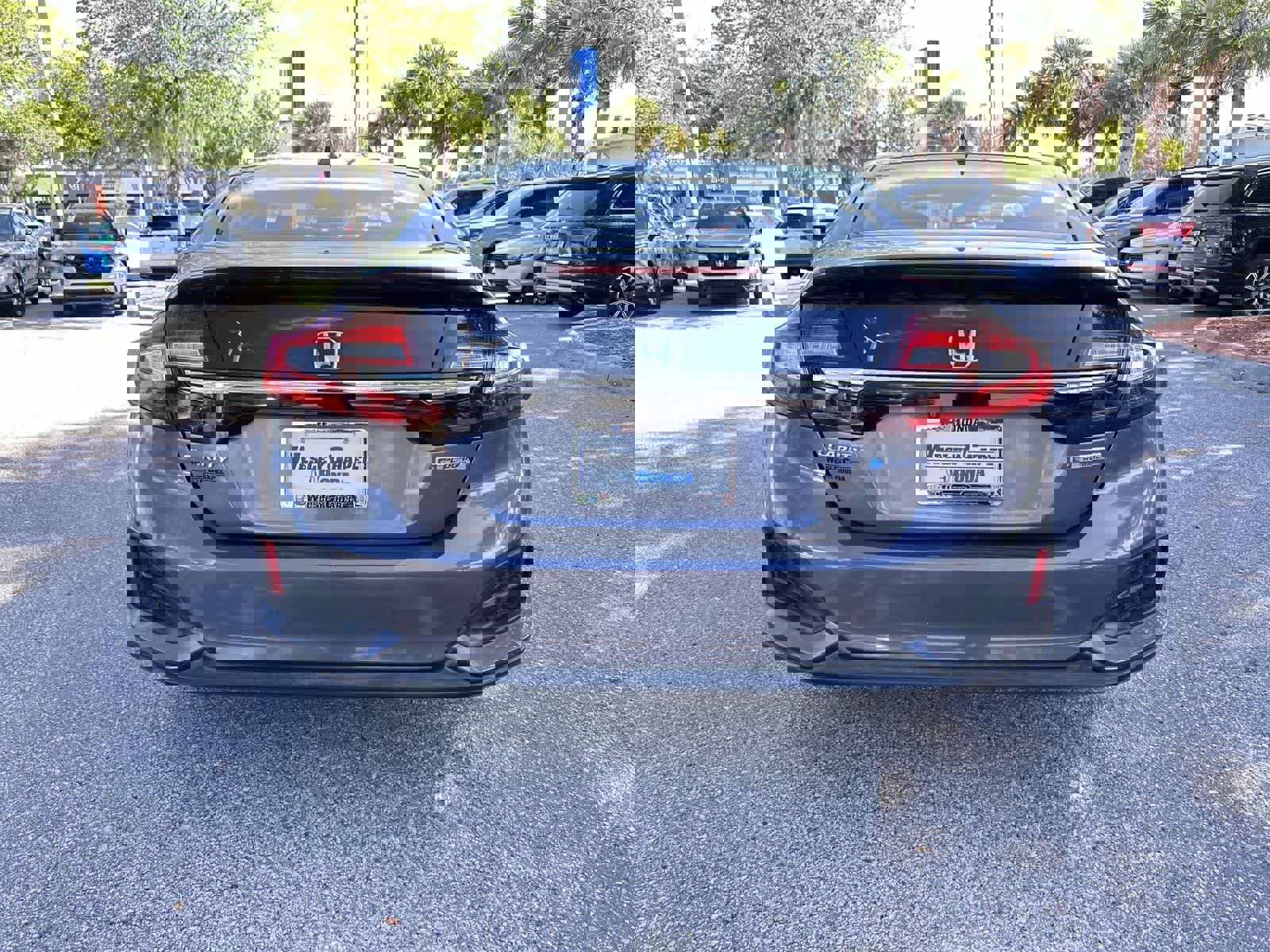 Used 2018 Honda Clarity Plug-In Hybrid image 5