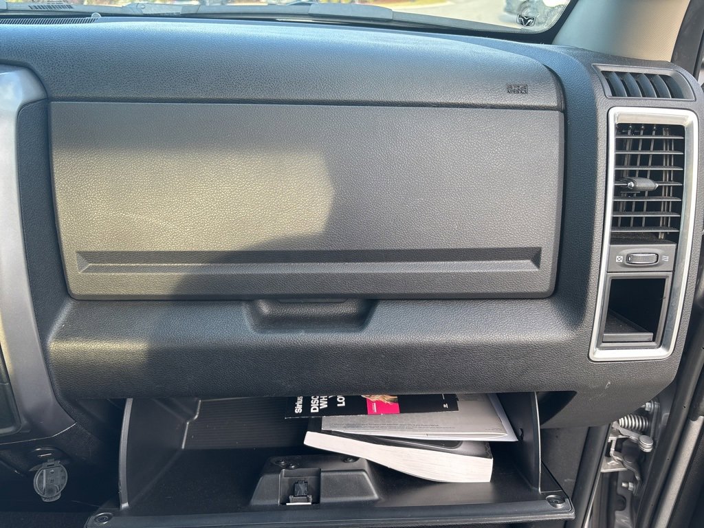 Used 2024 RAM 1500 Classic SLT image 30